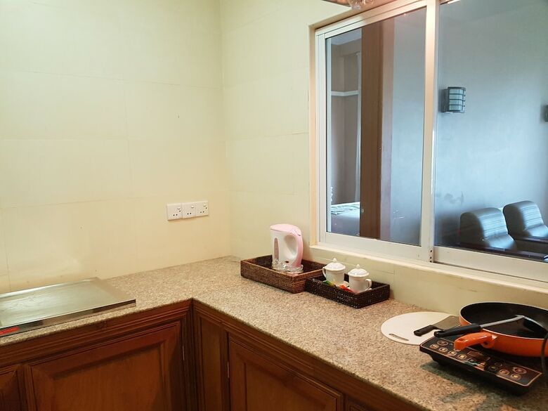 Zabu Thiri Hotel