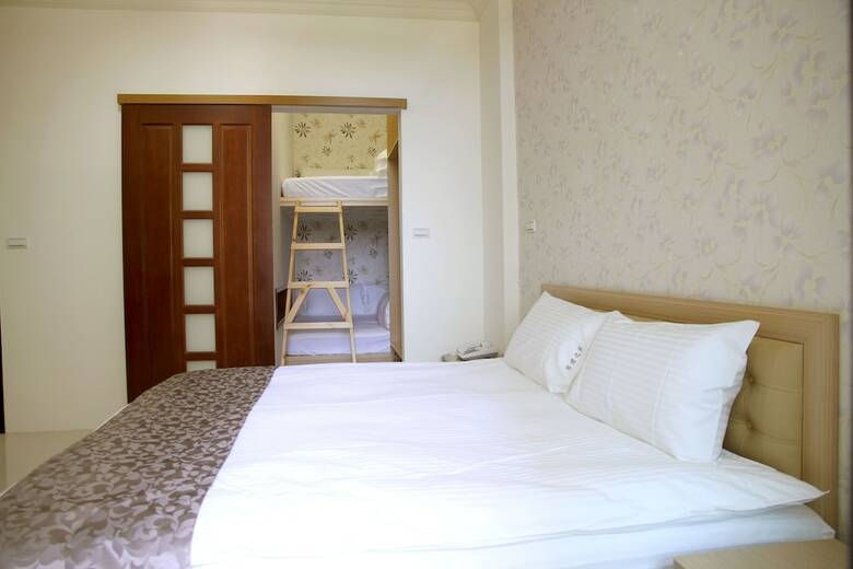 Charlie's Home B&B