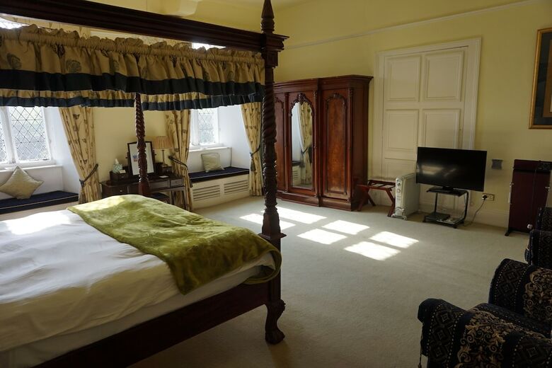 Hotel Moresby Hall
