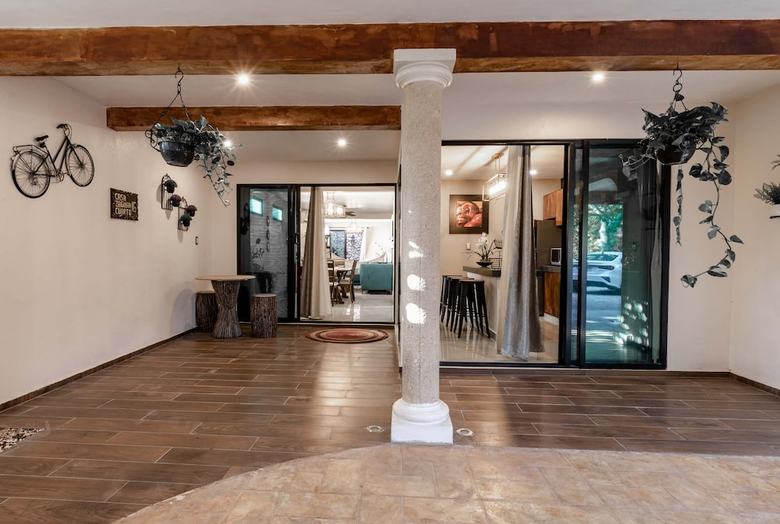 El Zagu�n Colonial By Guruhotel