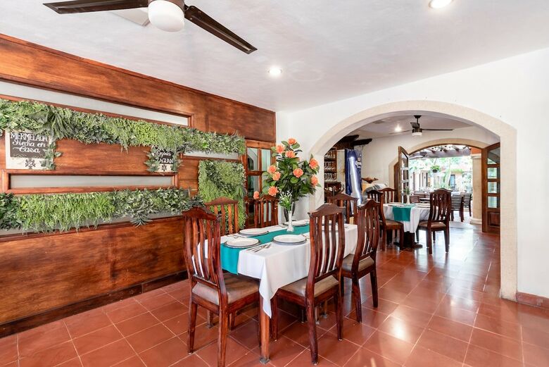 El Zagu�n Colonial By Guruhotel