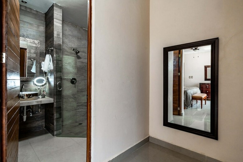 El Zagu�n Colonial By Guruhotel