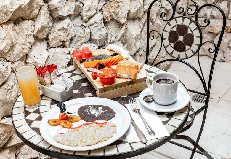 El Zagu�n Colonial By Guruhotel