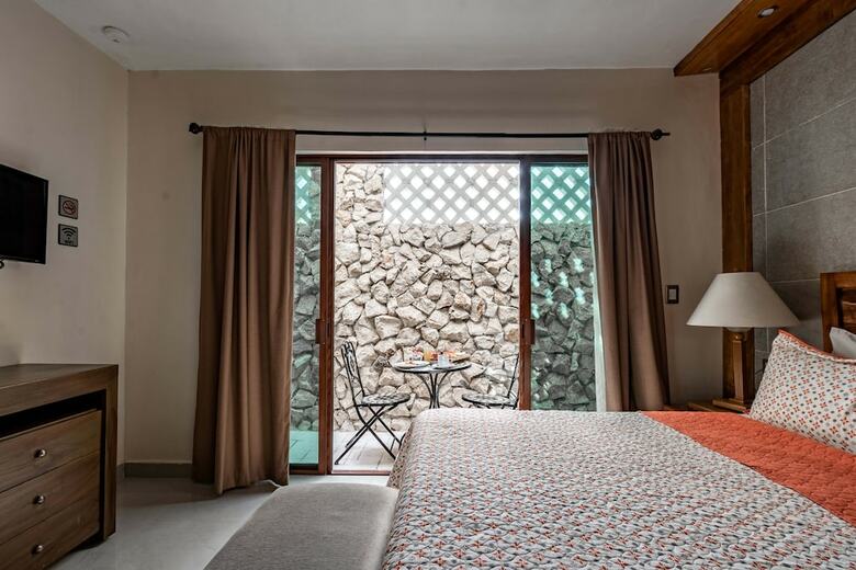 El Zagu�n Colonial By Guruhotel