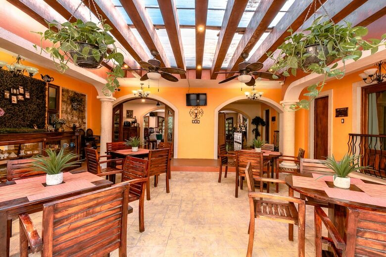 El Zagu�n Colonial By Guruhotel