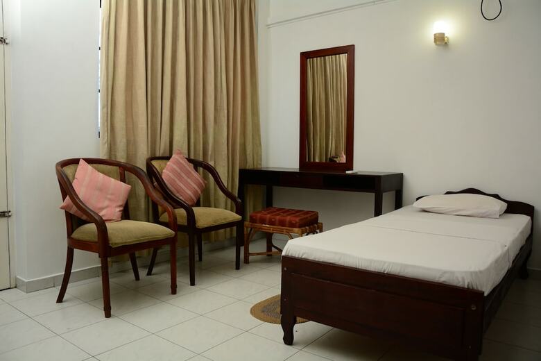 Hotel Ykd Tourist Rest