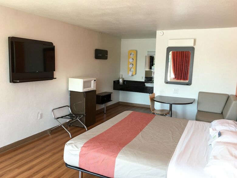 Hotel Motel 6 Connellys Springs, Nc