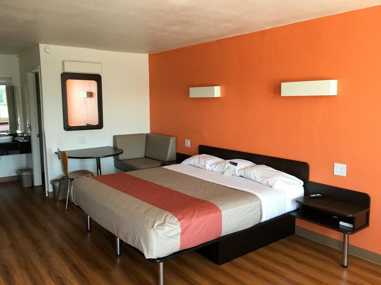 Hotel Motel 6 Connellys Springs, Nc