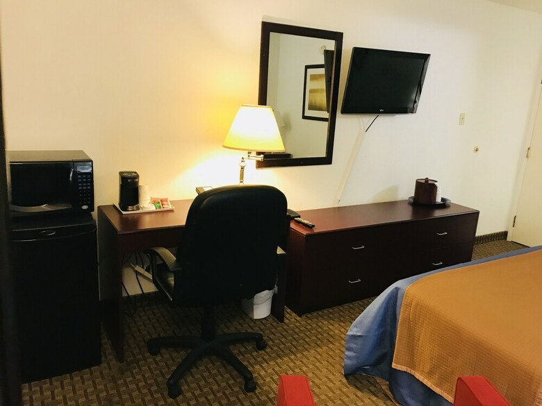 Motel Travelodge By Wyndham Red Deer