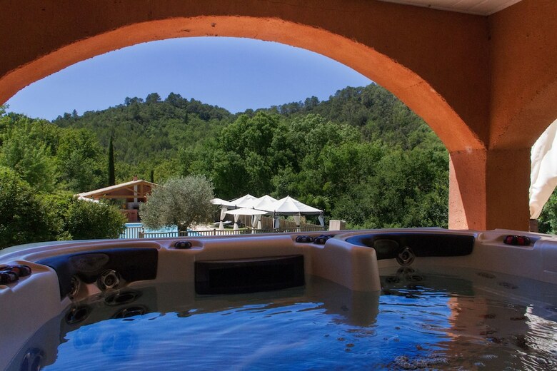 Apartamentos Gites de La R�parade