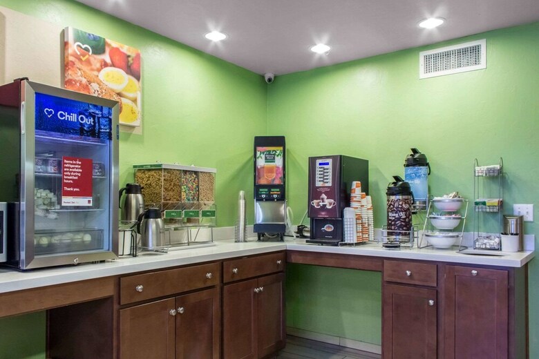 Hotel Comfort Suites At Tucson Mall