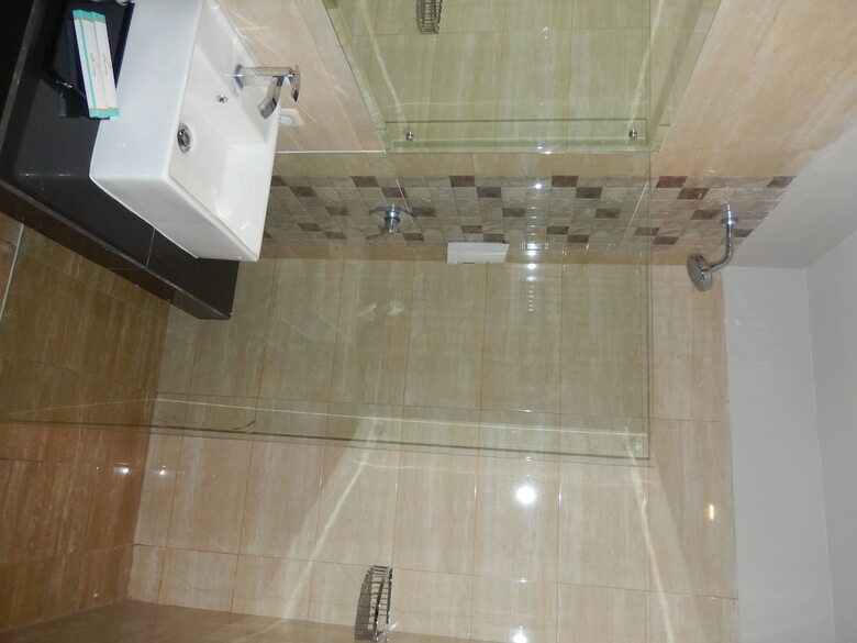 Grand Amira Hotel