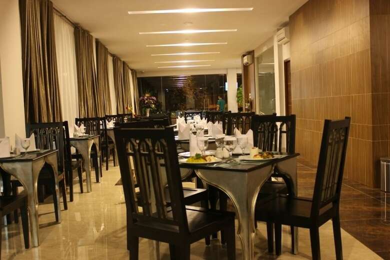 Grand Amira Hotel