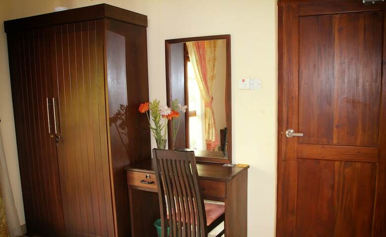 Hotel Airport Villa