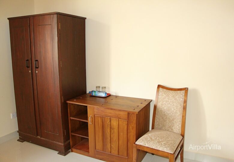 Hotel Airport Villa