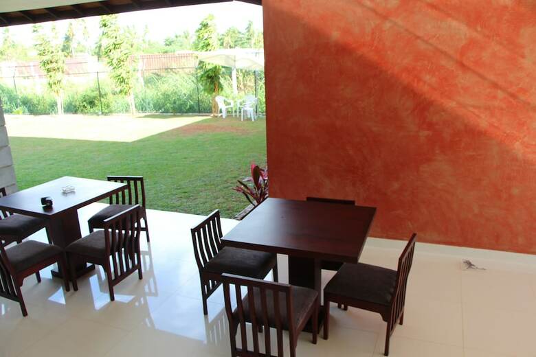Hotel Airport Villa