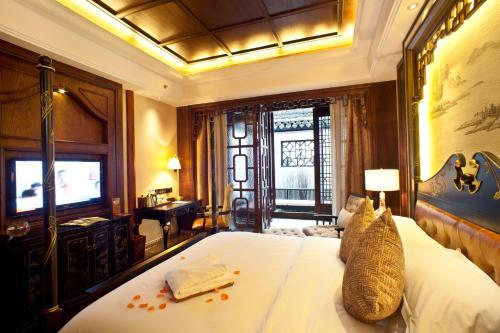 Dockside Boutique Hotel