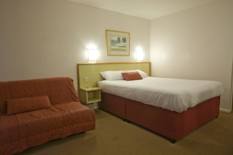 Hotel Days Inn By Wyndham Sedgemoor M5
