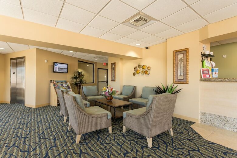 Hotel Casa Del Mar Beachfront Suites Onsite Team