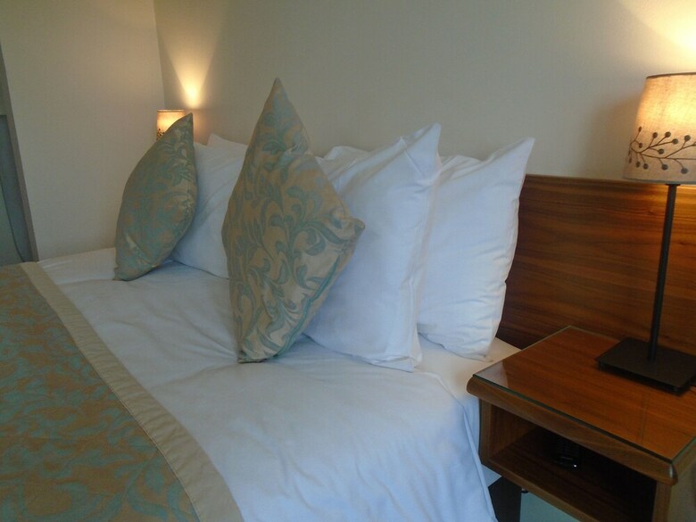 The Bridge House Hotel