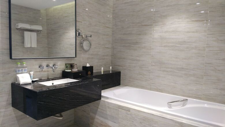Hotel Mercure Wuhan Changqing Park