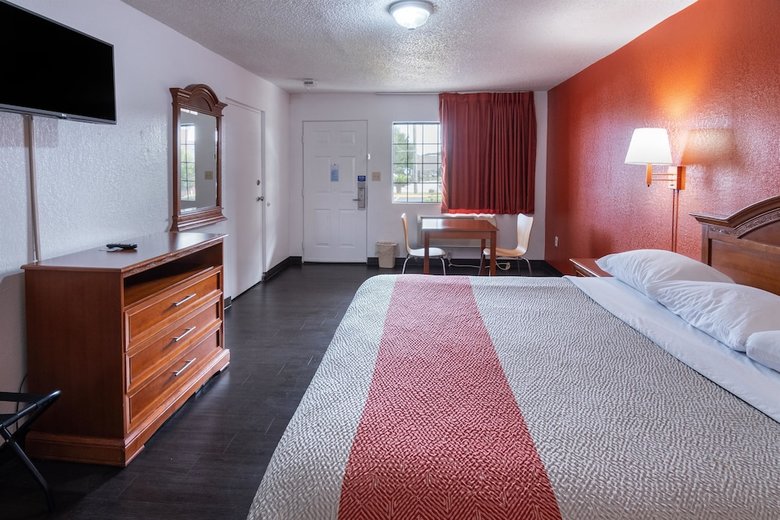 Motel 6 Montgomery, Al - Coliseum