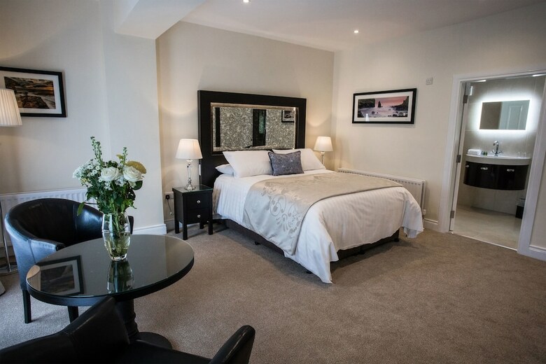 Tullyglass House Hotel