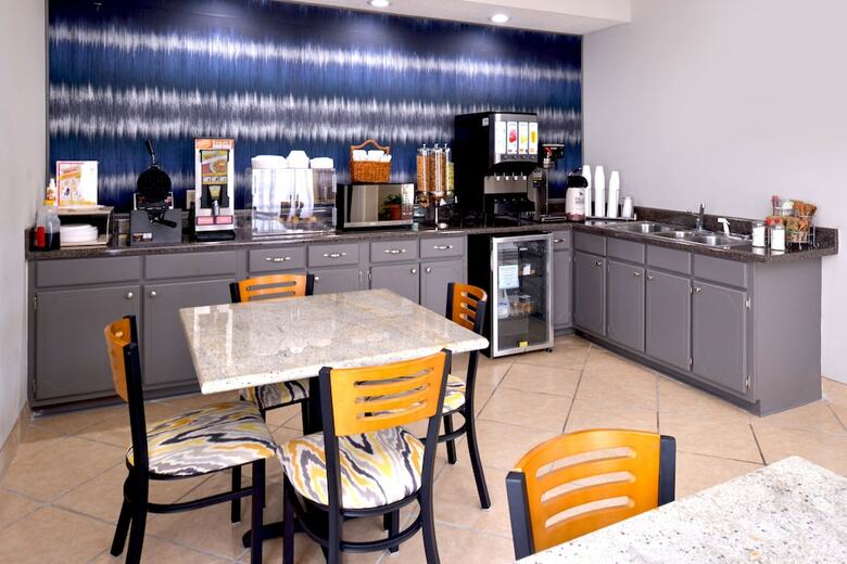 Hotel Americas Best Value Inn Monroeville