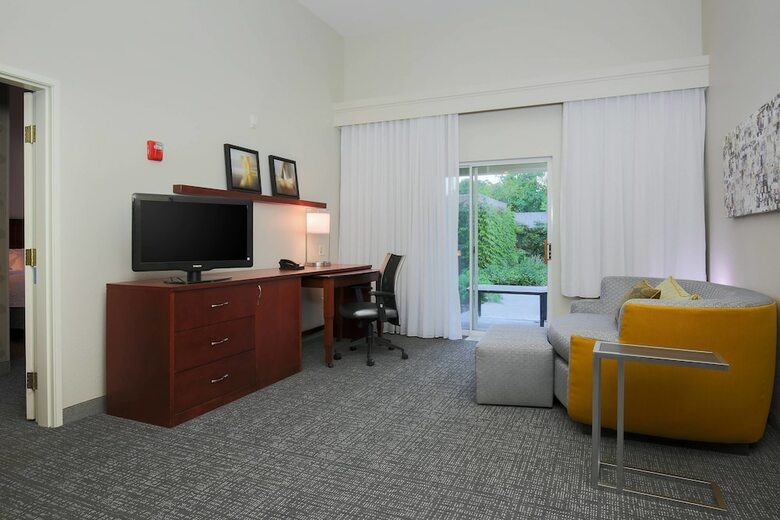Hotel Courtyard By Marriott Chico