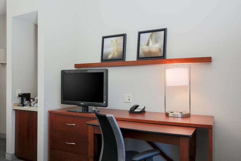 Hotel Courtyard By Marriott Chico