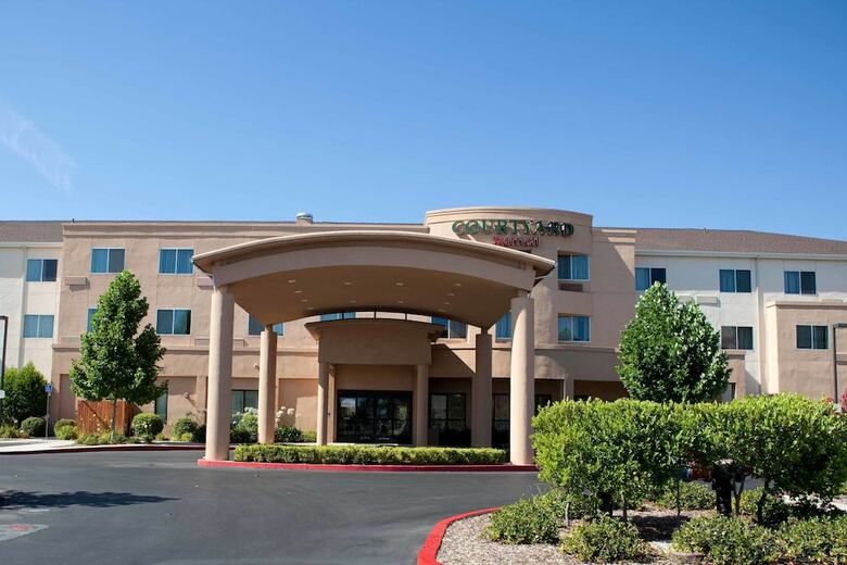 Hotel Courtyard By Marriott Chico