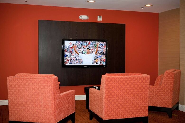 Hotel Courtyard By Marriott Chico