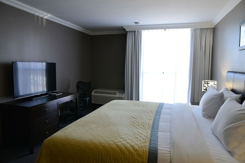 Edward Hotel North York
