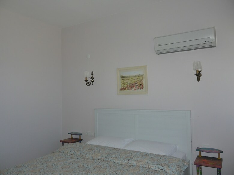 Karaburun Konak Hotel