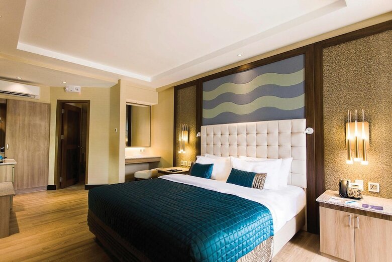Hotel Acuatico Beach Resort