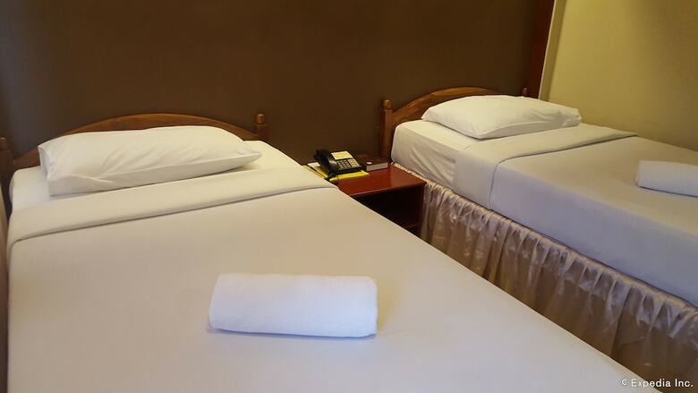 Hotel Dumaguete Royal Suite Inn
