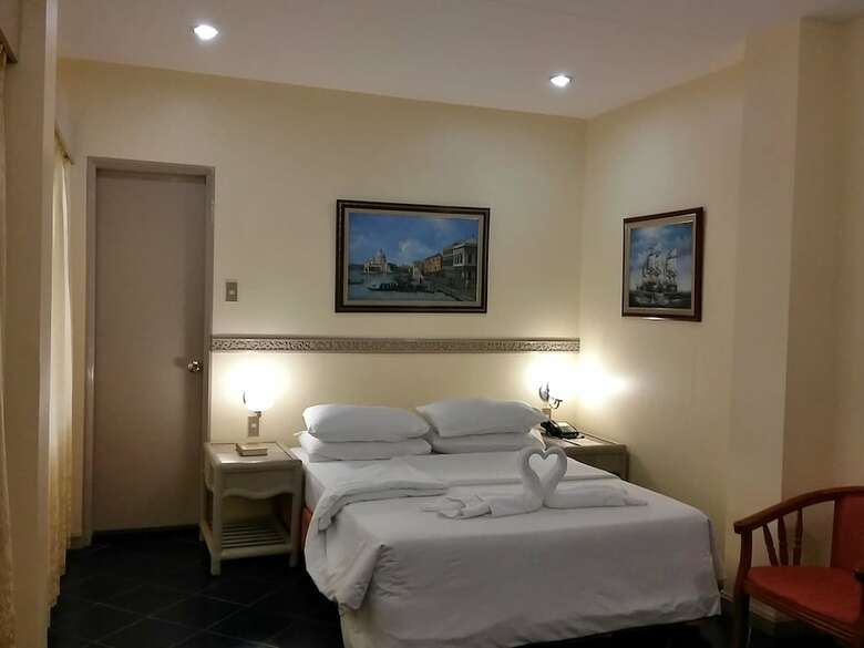 Hotel Dumaguete Royal Suite Inn