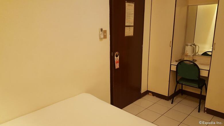 Hotel Dumaguete Royal Suite Inn