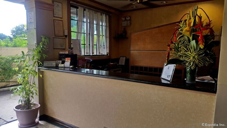 Hotel Dumaguete Royal Suite Inn