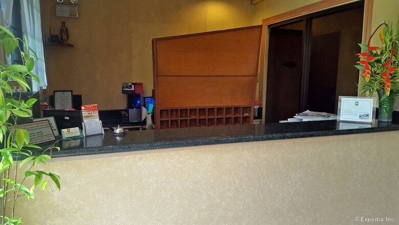 Hotel Dumaguete Royal Suite Inn