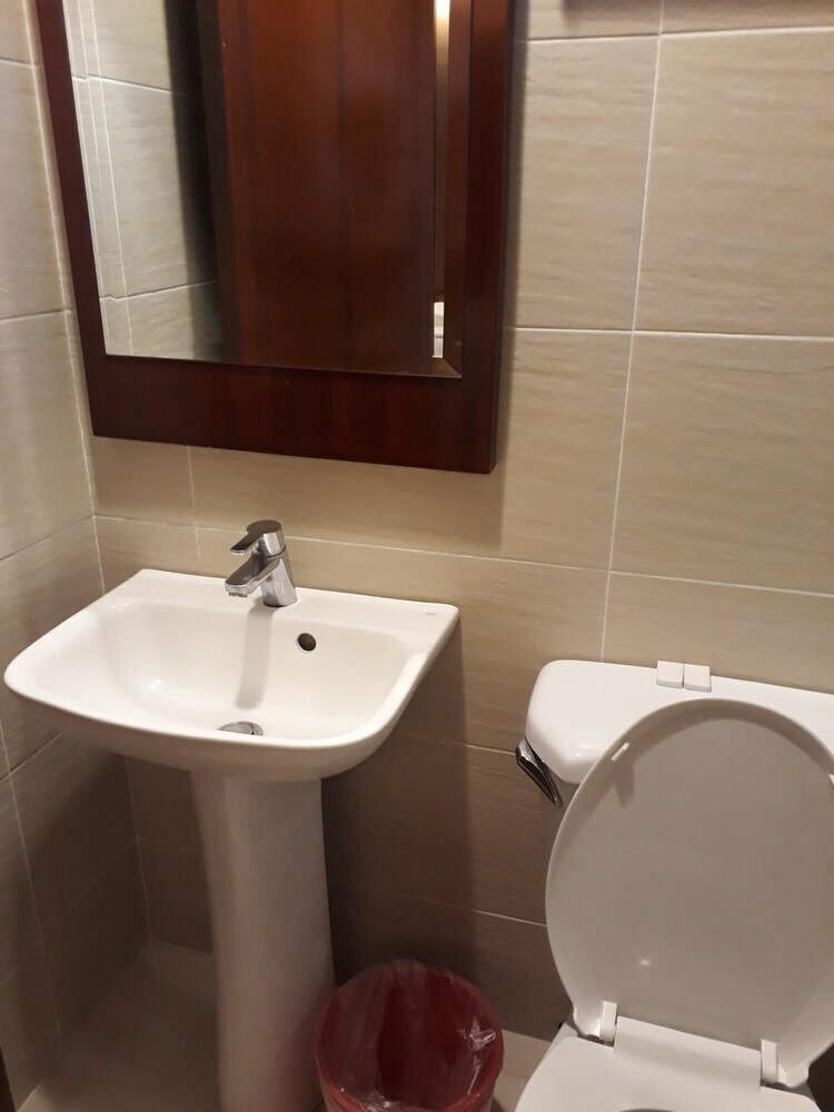 Hotel Dumaguete Royal Suite Inn