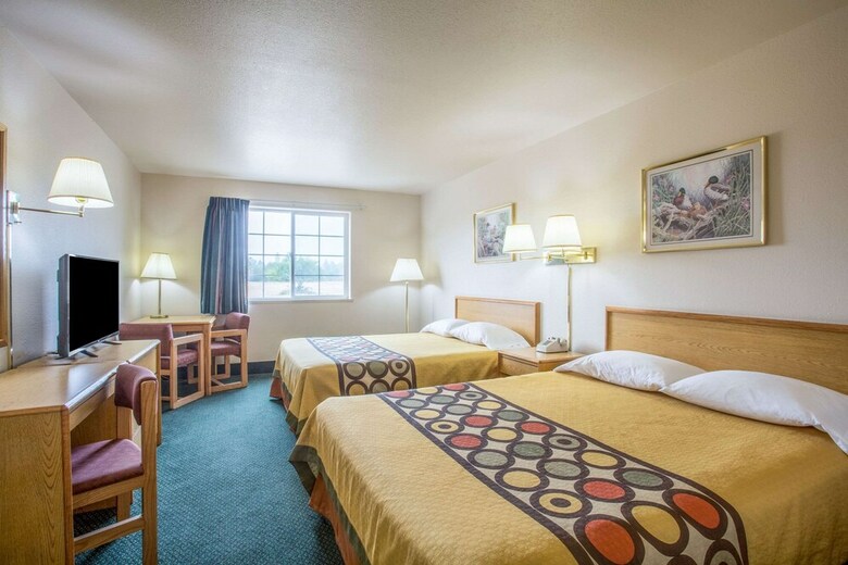 Hotel Super 8 By Wyndham Hamilton