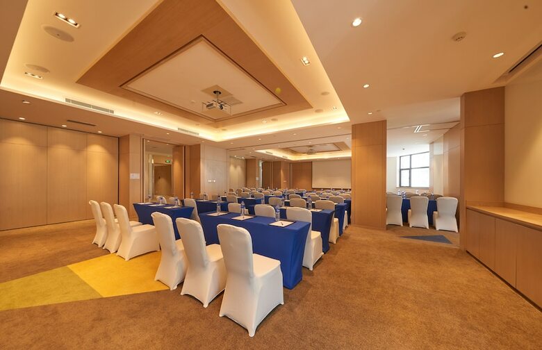 Hotel Holiday Inn Express Shanghai Zhenping