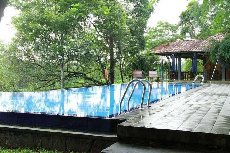 Lake Serenity Boutique Hotel