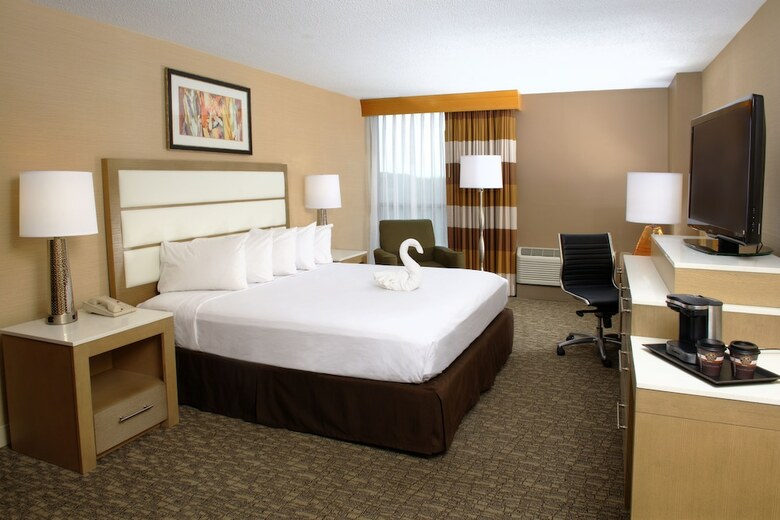 Hotel Doubletree By Hilton Virginia Beach