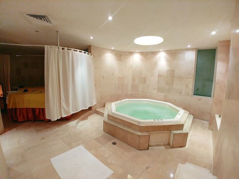 Hotel Grand Park Royal Cozumel - All Inclusive