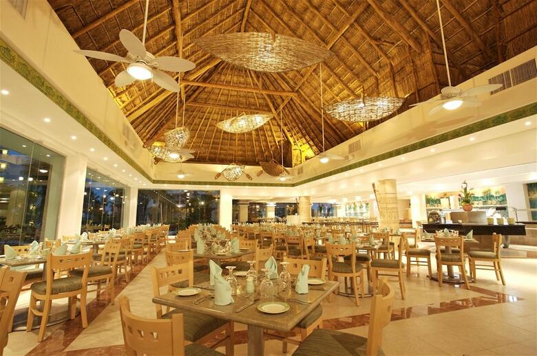 Hotel Grand Park Royal Cozumel - All Inclusive