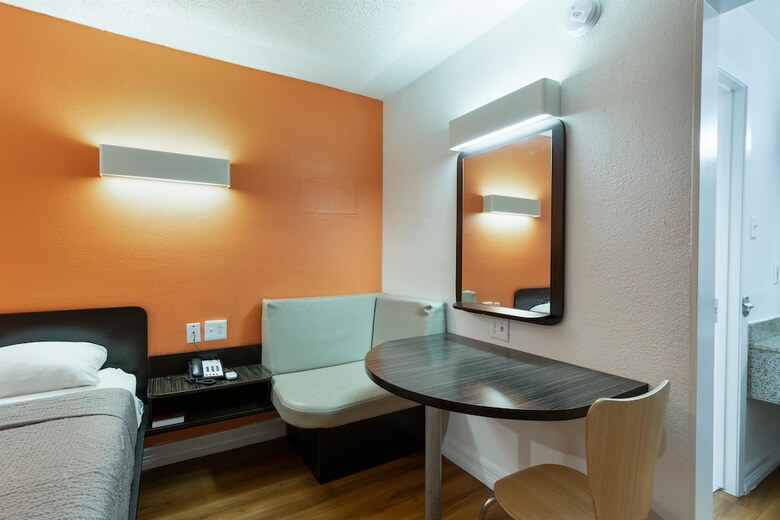 Motel 6 Houston, Tx - East