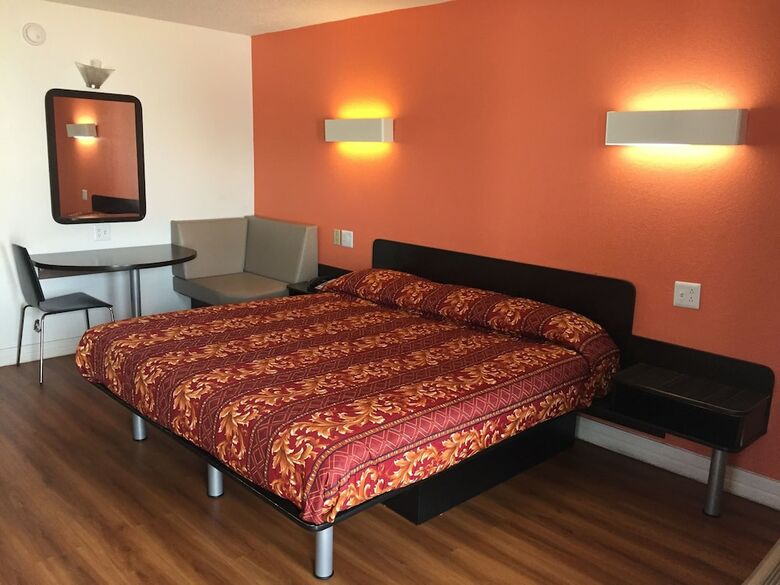 Motel 6 Houston, Tx - East