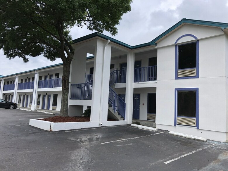 Motel 6 Pensacola - N.a.s.